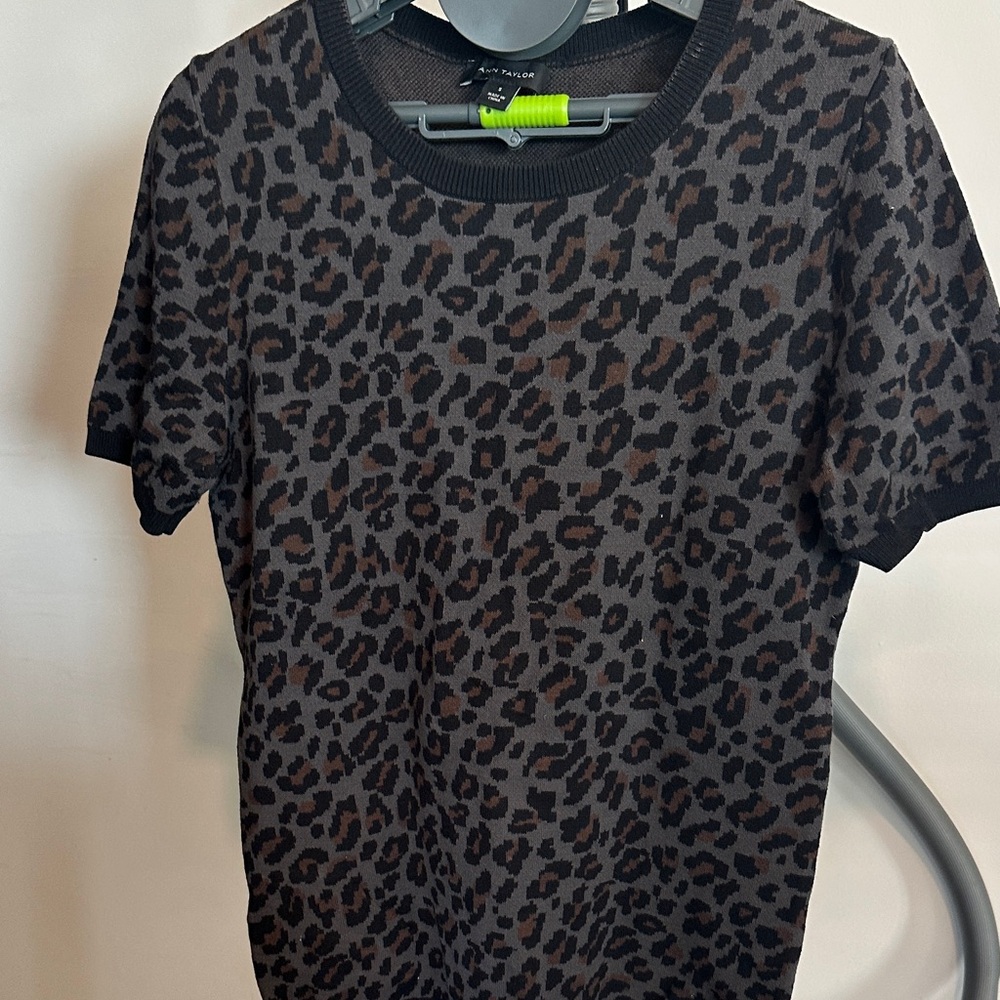 Ann Taylor Leopard Print Crew Neck Sweater